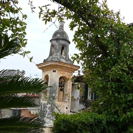 ベッド・アンド・ブレックファスト La Terrazza Dei Pelargoni