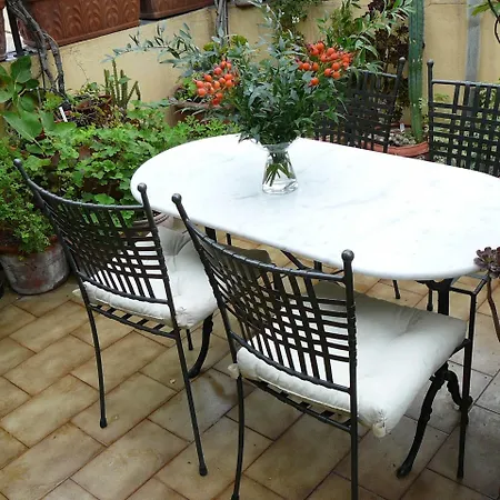 ベッド・アンド・ブレックファスト La Terrazza Dei Pelargoni 3*