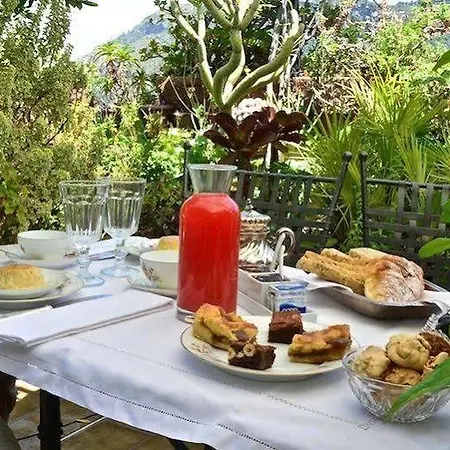La Terrazza Dei Pelargoni 3*