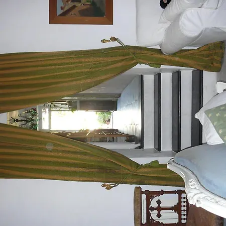 La Terrazza Dei Pelargoni Bed & Breakfast 3*